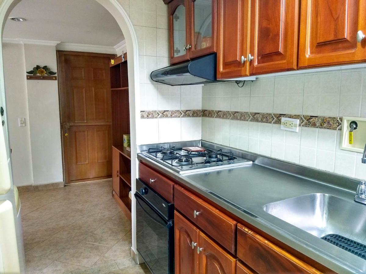 Appartement Bueno, Bonito, Barato Y Cerca A El Poblado à Medellín Extérieur photo