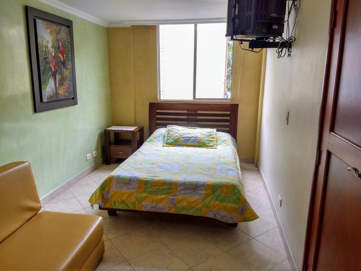Appartement Bueno, Bonito, Barato Y Cerca A El Poblado à Medellín Extérieur photo